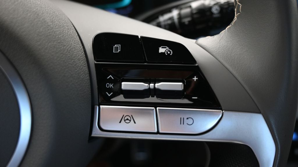 2025 Hyundai Elantra SEL - Photo 29