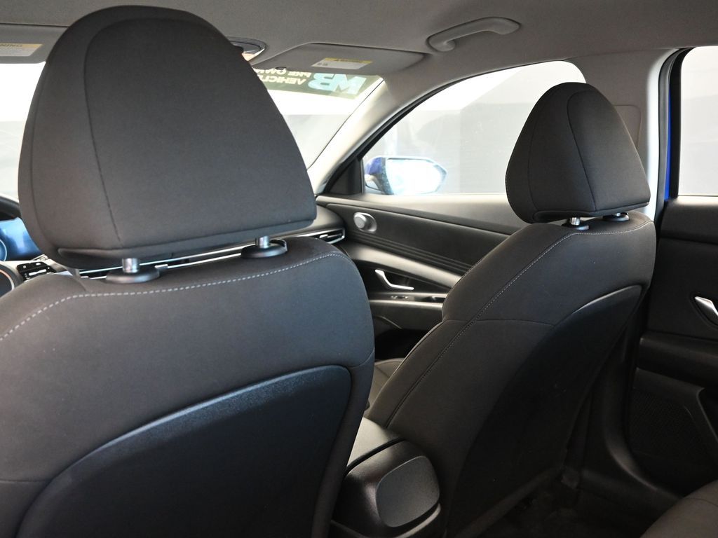 2024 Hyundai Elantra SEL - Photo 20