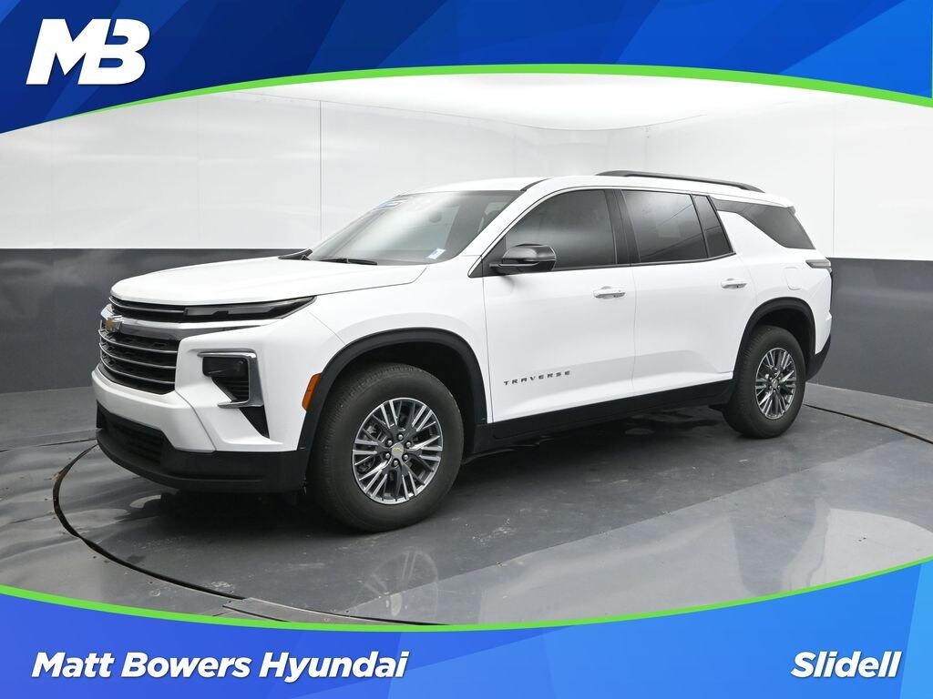Used 2025 Chevrolet Traverse SUV