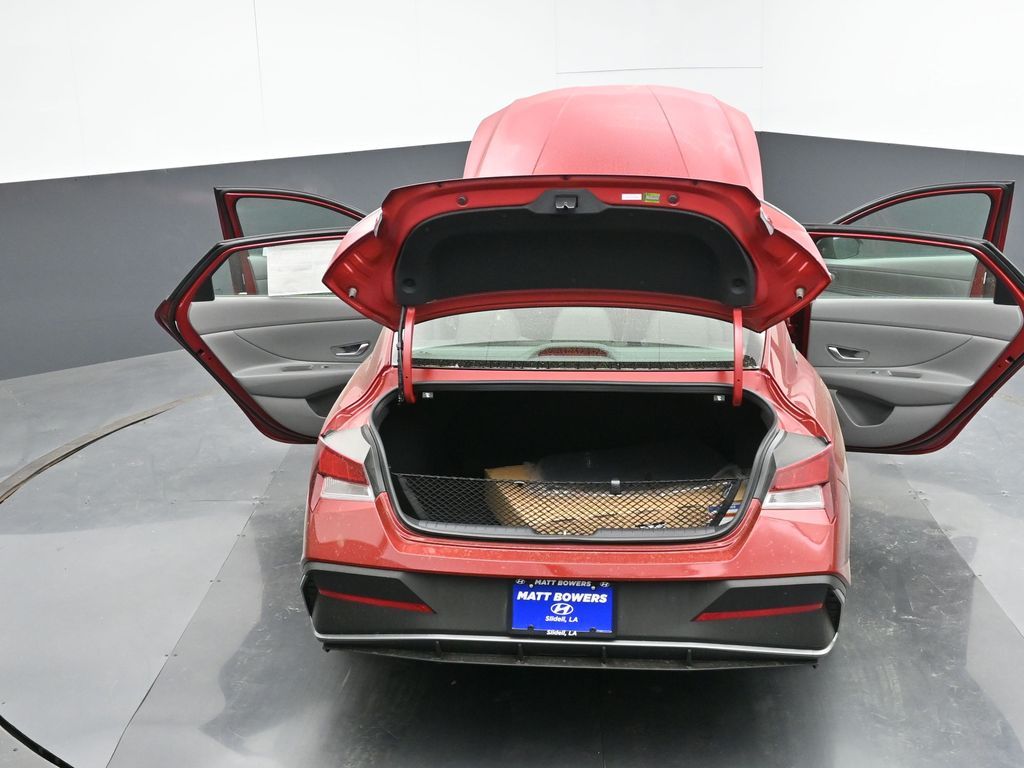 2025 Hyundai Elantra SEL - Photo 61