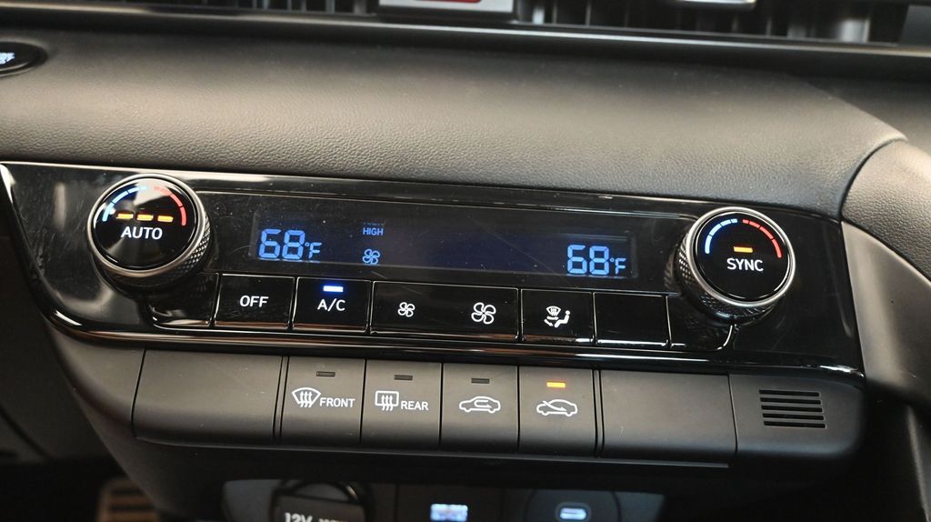 2025 Hyundai Elantra SEL - Photo 32
