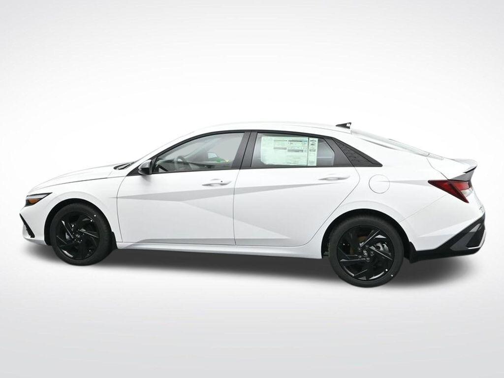 New 2026 Hyundai Elantra SEL Sport Sedan