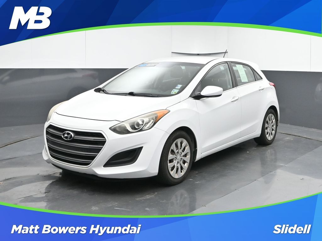2016 Hyundai Elantra GT Base's photo