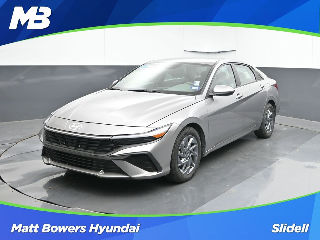 2024 Hyundai Elantra Sedan  2024 Hyundai Elantra Sedan