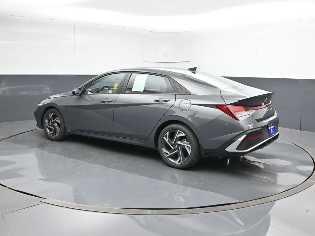 Used 2025 Hyundai Elantra Sedan