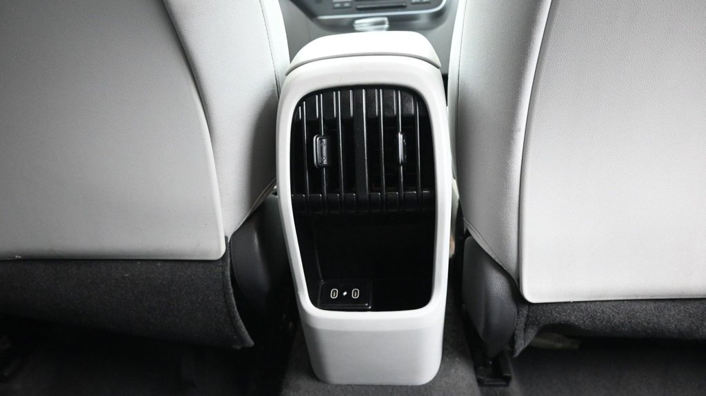 2024 Hyundai Kona SEL - Photo 16