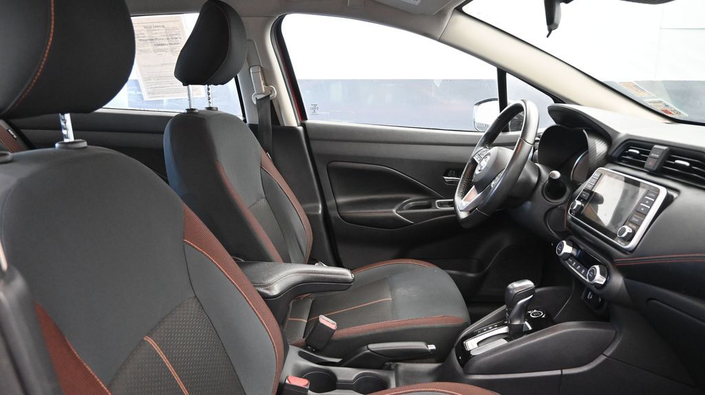 2020 Nissan Versa Sedan SR - Photo 10