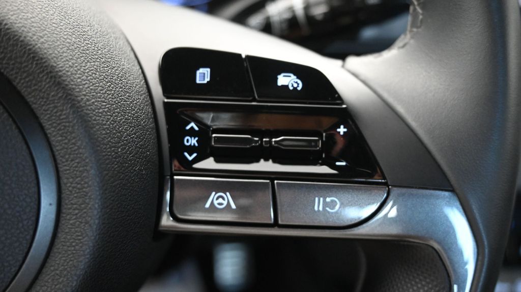 2025 Hyundai Elantra SEL - Photo 29