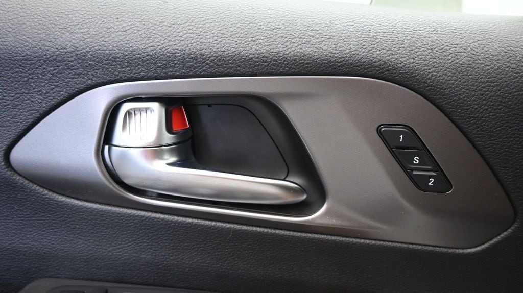2020 Chrysler Pacifica Limited - Photo 25