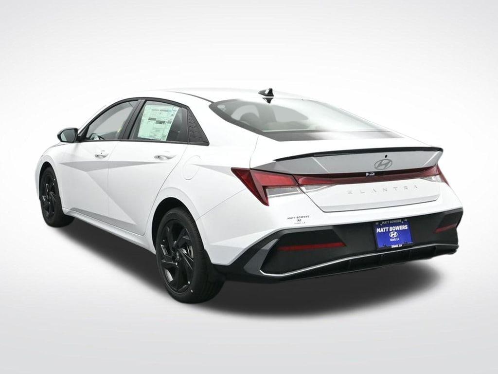 New 2026 Hyundai Elantra SEL Sport Sedan