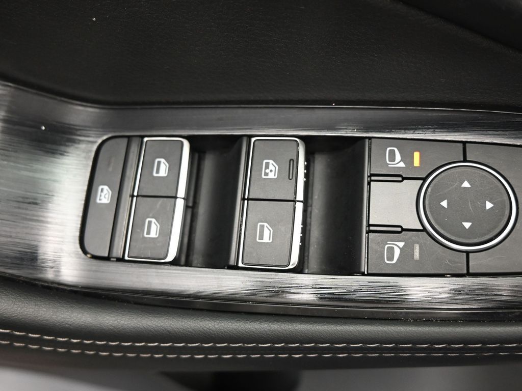 2024 Nissan Rogue SL - Photo 23