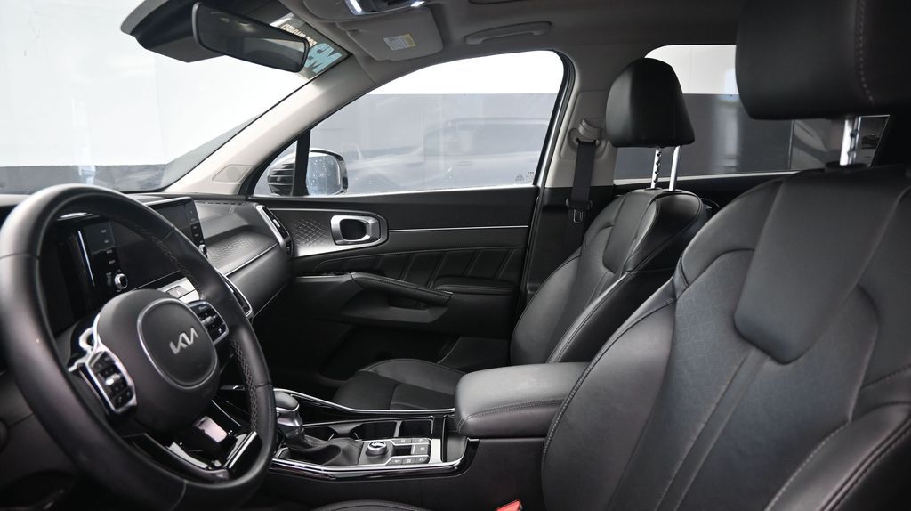 2022 Kia Sorento SX - Photo 26