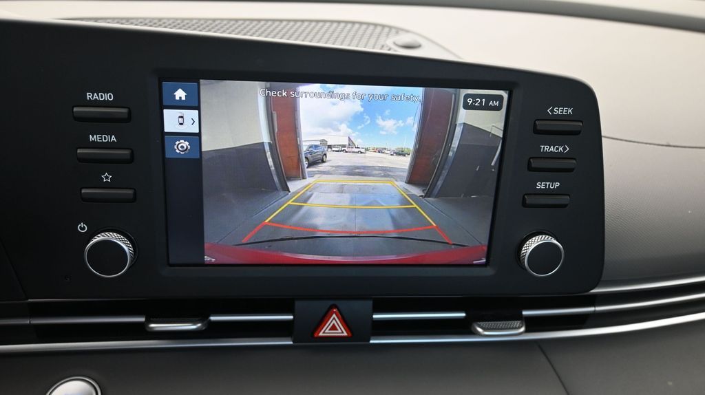 2025 Hyundai Elantra SEL - Photo 31