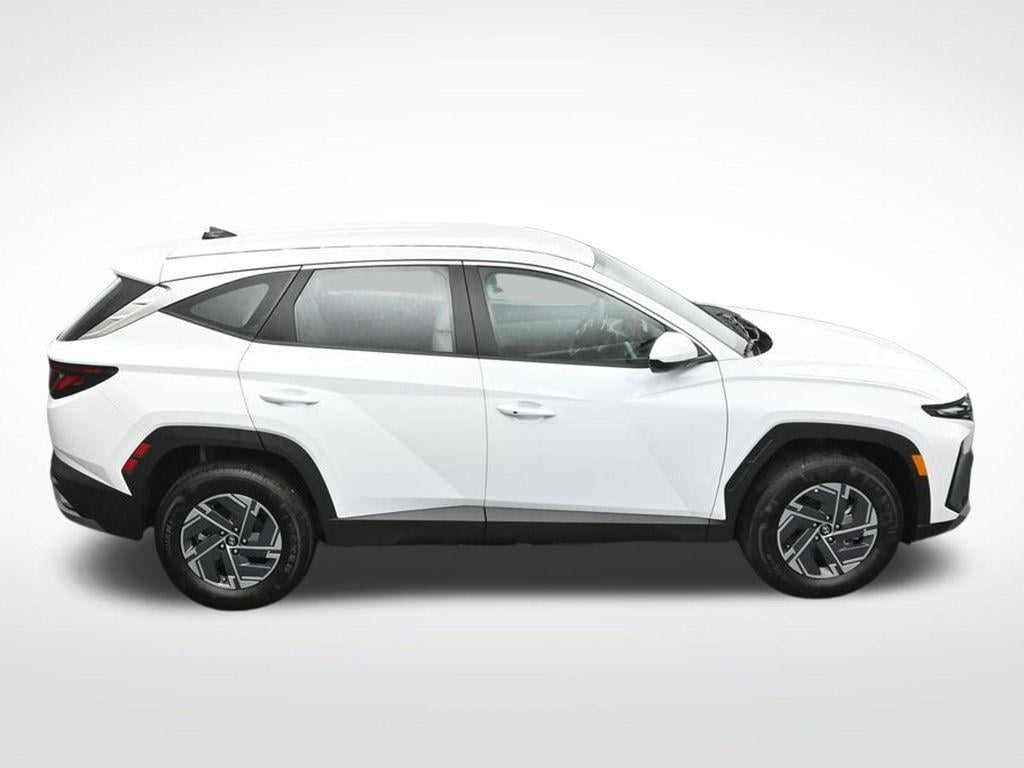 2026 Hyundai Tucson Blue SE - Photo 23