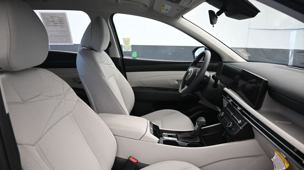 2026 Hyundai Tucson SE - Photo 10