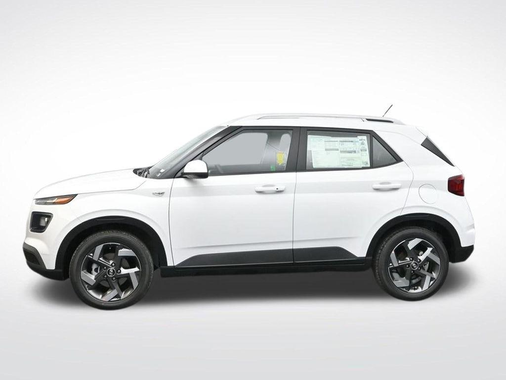 New 2026 Hyundai Venue SEL SUV