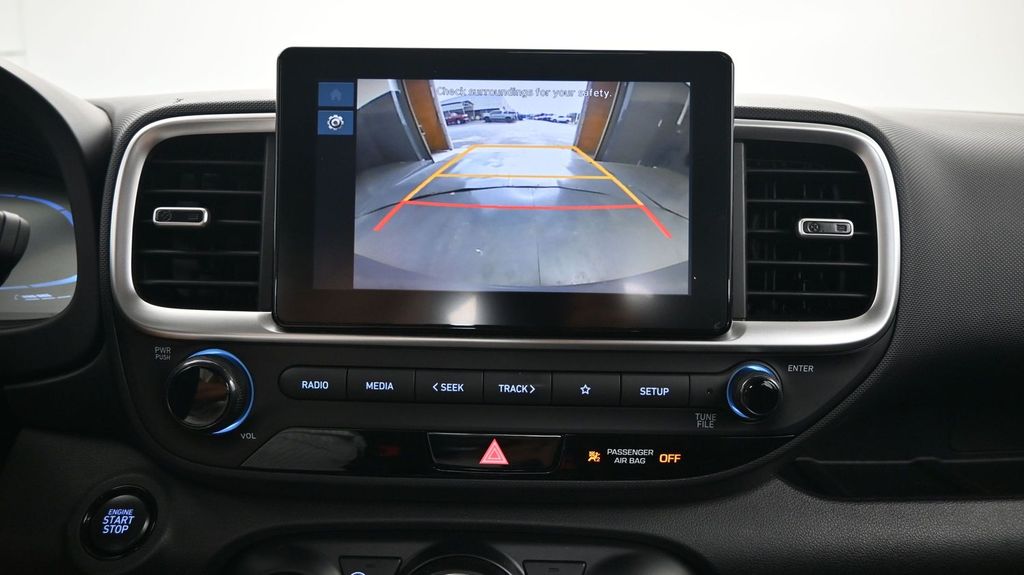 2025 Hyundai Venue SEL - Photo 32