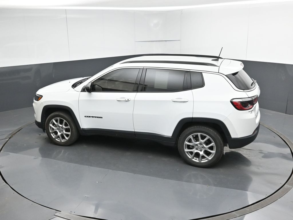 2022 Jeep Compass Latitude Lux - Photo 51