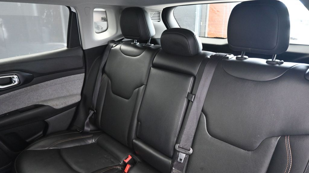 2022 Jeep Compass Latitude Lux - Photo 21