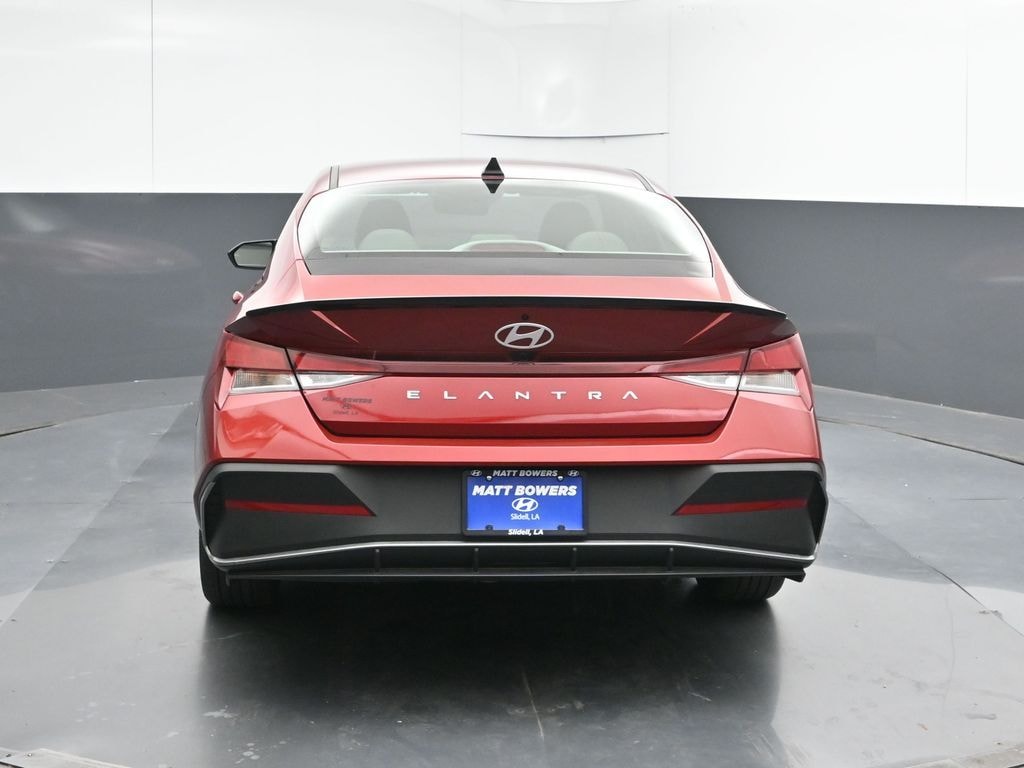 Used 2025 Hyundai Elantra Sedan