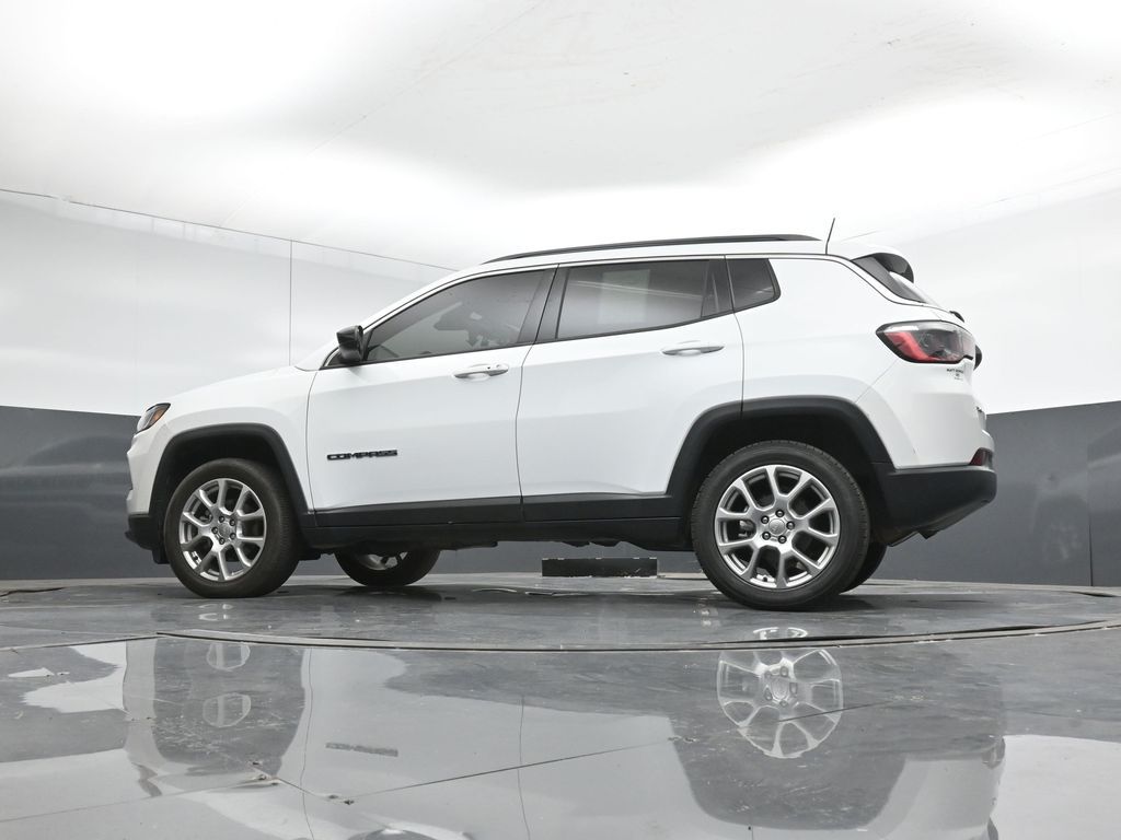 2022 Jeep Compass Latitude Lux - Photo 43