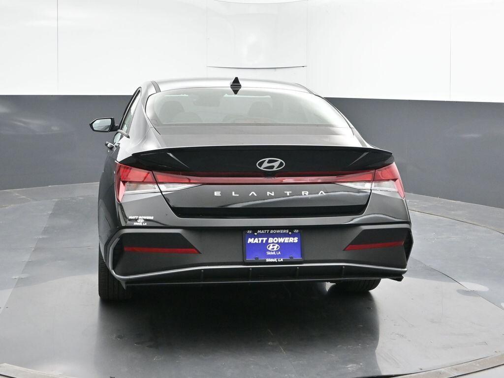 New 2026 Hyundai Elantra SEL Sport Sedan