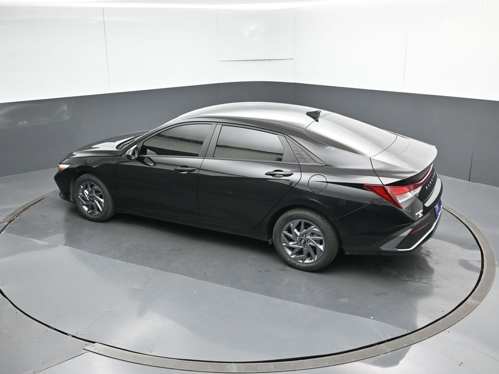 2024 Hyundai Elantra SEL - Photo 48