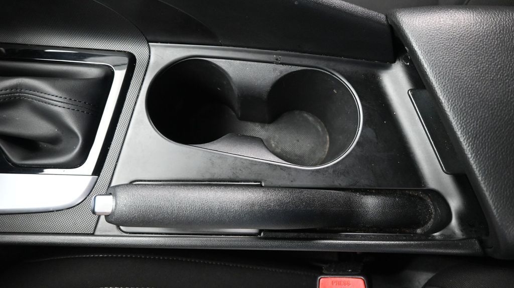 2024 Hyundai Elantra SEL - Photo 34