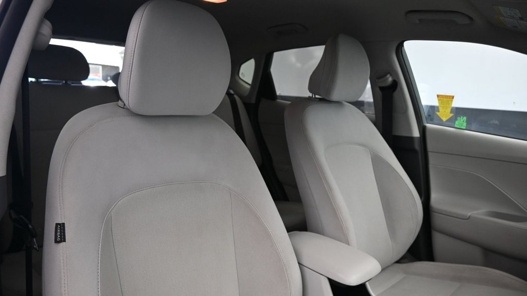 2024 Hyundai Kona SEL - Photo 11