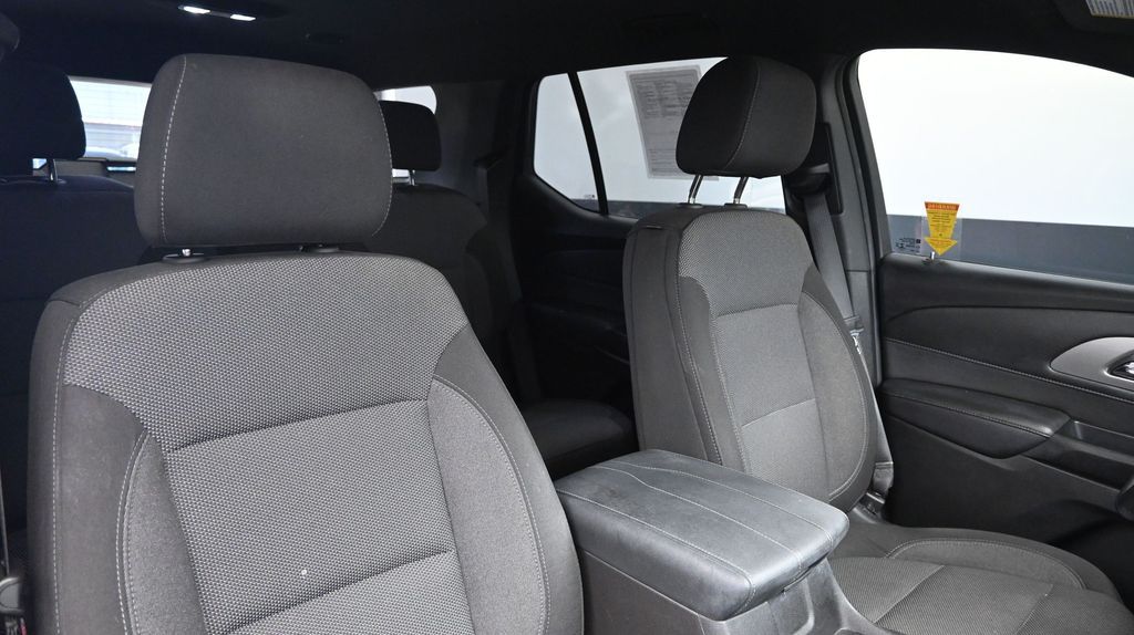 2022 Chevrolet Traverse 1LT - Photo 12