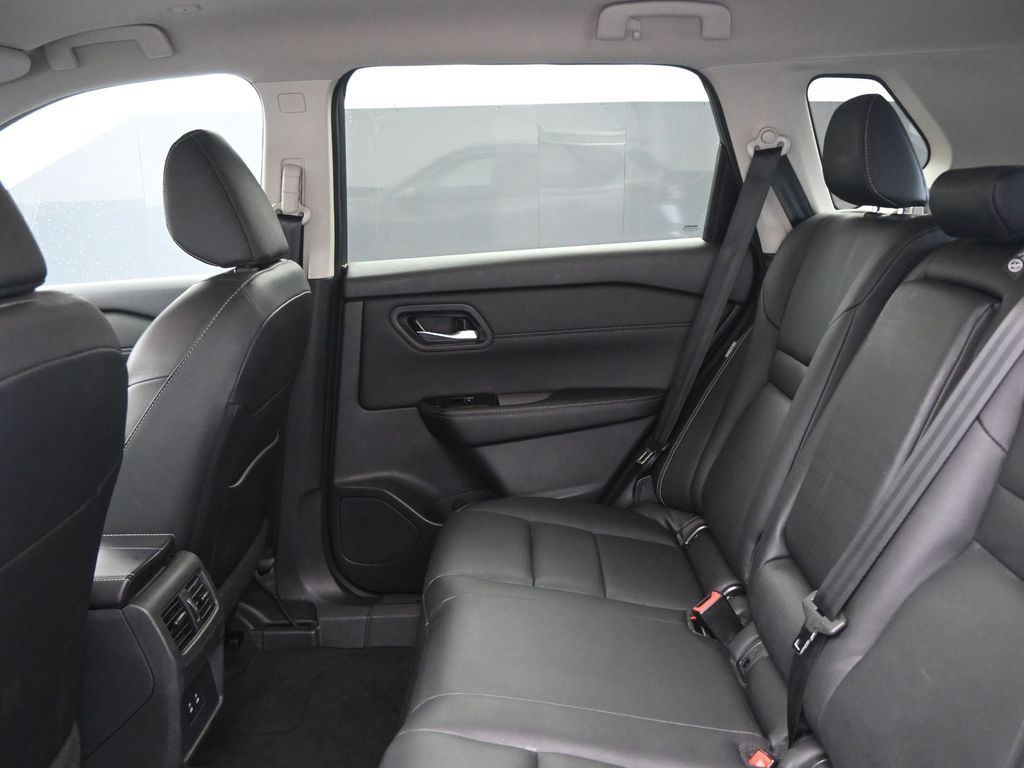 2024 Nissan Rogue SL - Photo 19