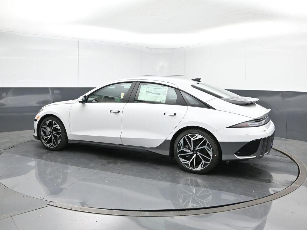 New 2025 Hyundai IONIQ 6 SEL Sedan