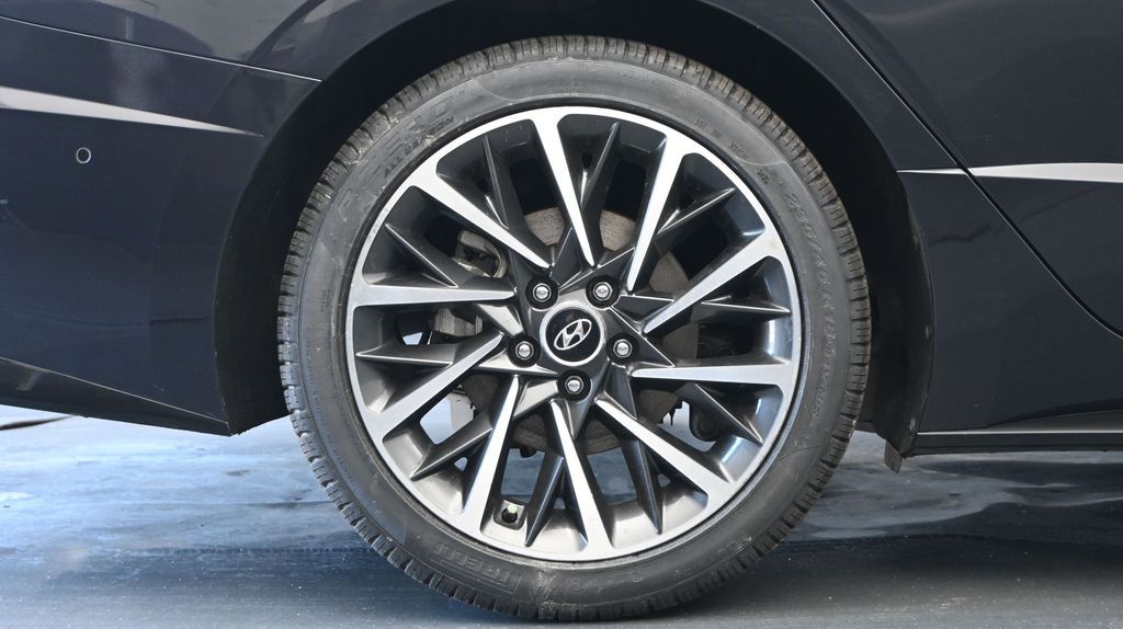 2023 Hyundai Sonata Limited - Photo 9