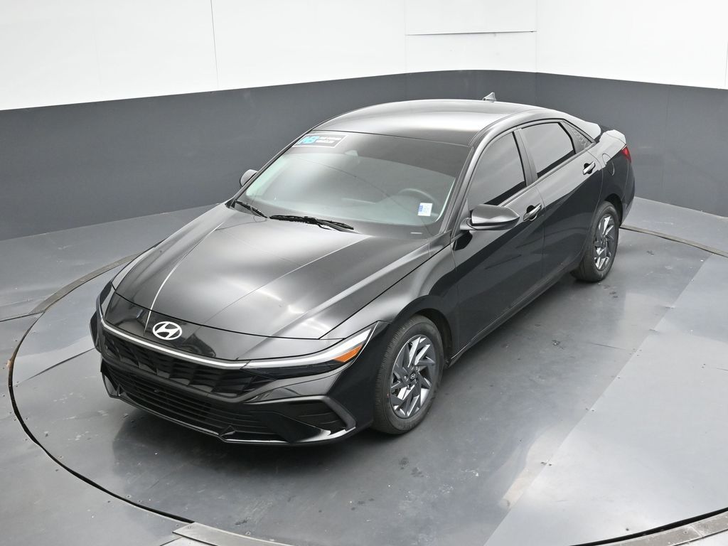 2024 Hyundai Elantra SEL - Photo 46