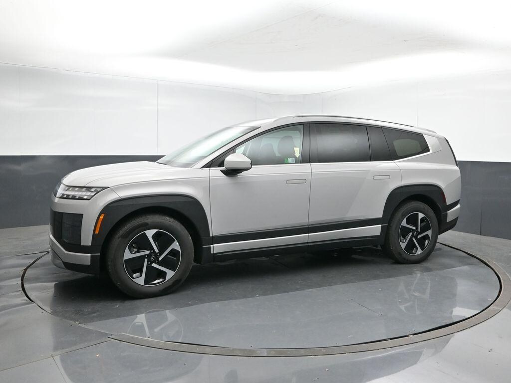 New 2026 Hyundai IONIQ 9 SE SUV