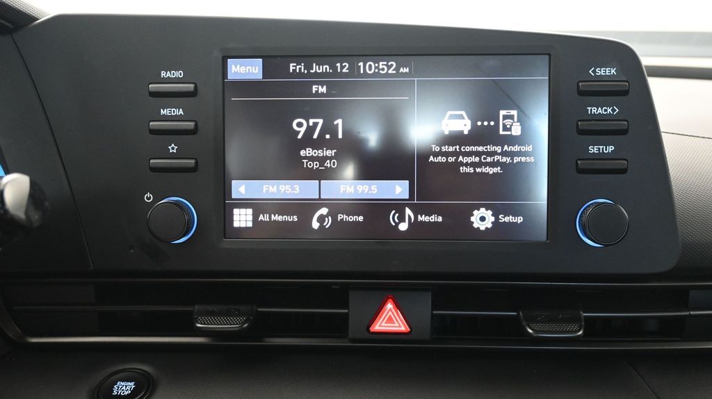 2025 Hyundai Elantra SEL - Photo 30