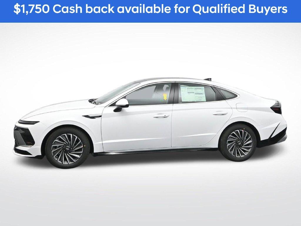 New 2026 Hyundai Sonata Hybrid SEL Sedan