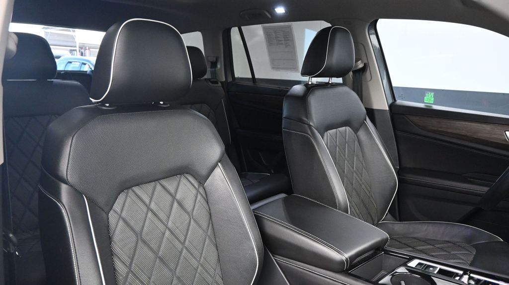 2024 Volkswagen Atlas SEL Premium R-Line - Photo 11