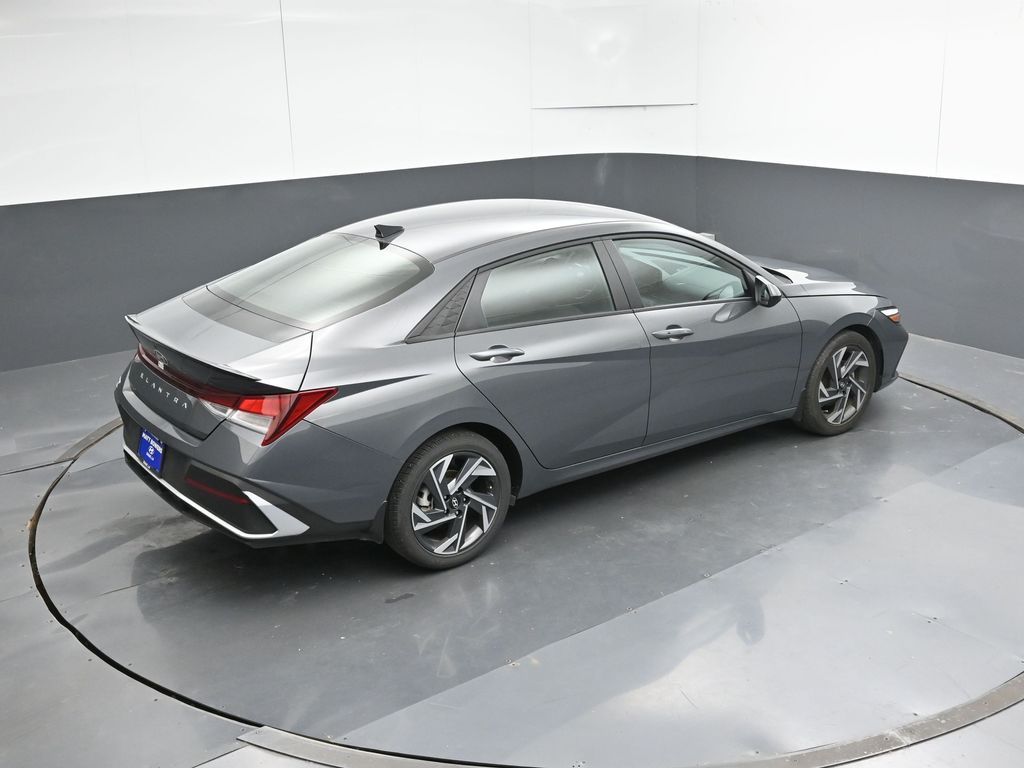 2025 Hyundai Elantra SEL - Photo 52
