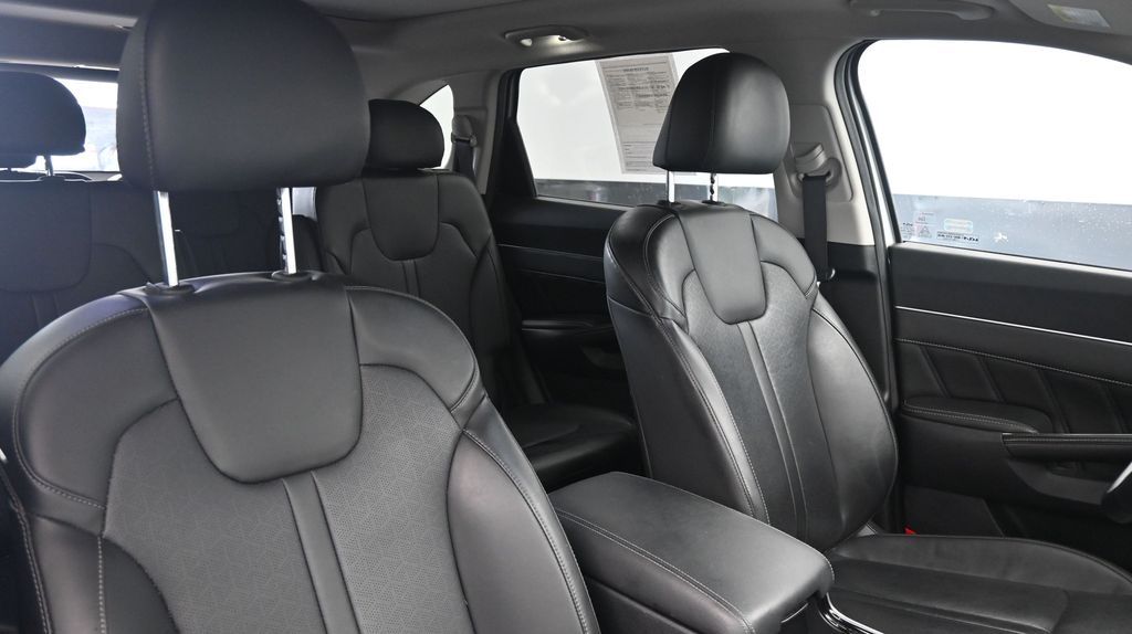2022 Kia Sorento SX - Photo 11