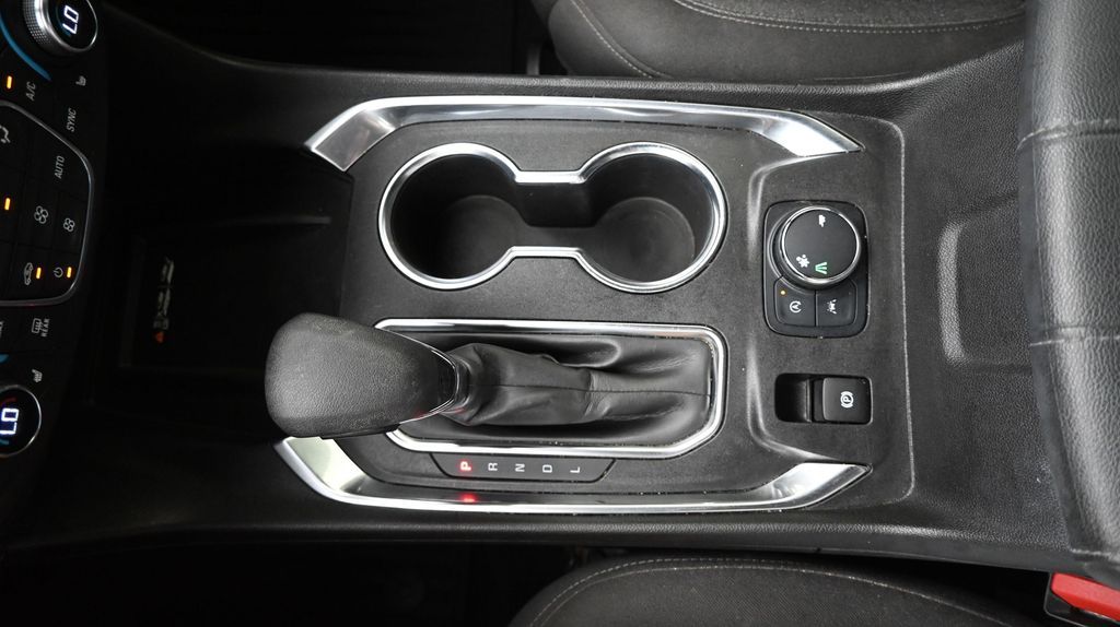 2022 Chevrolet Traverse 1LT - Photo 40