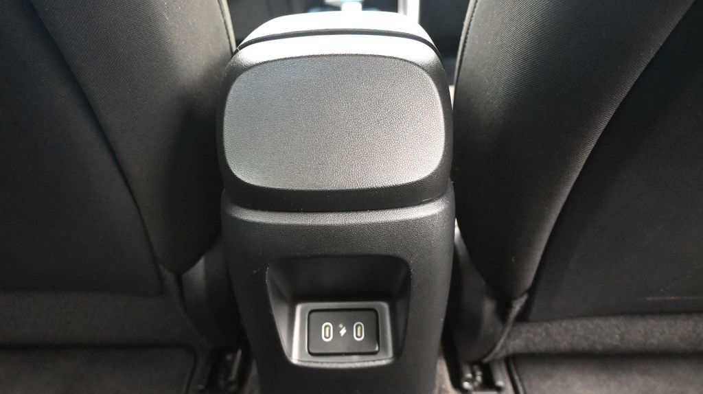 2025 Hyundai Elantra SEL - Photo 16
