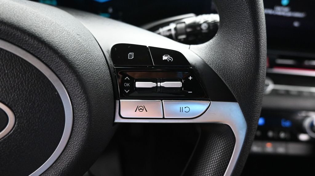 2024 Hyundai Elantra SEL - Photo 29