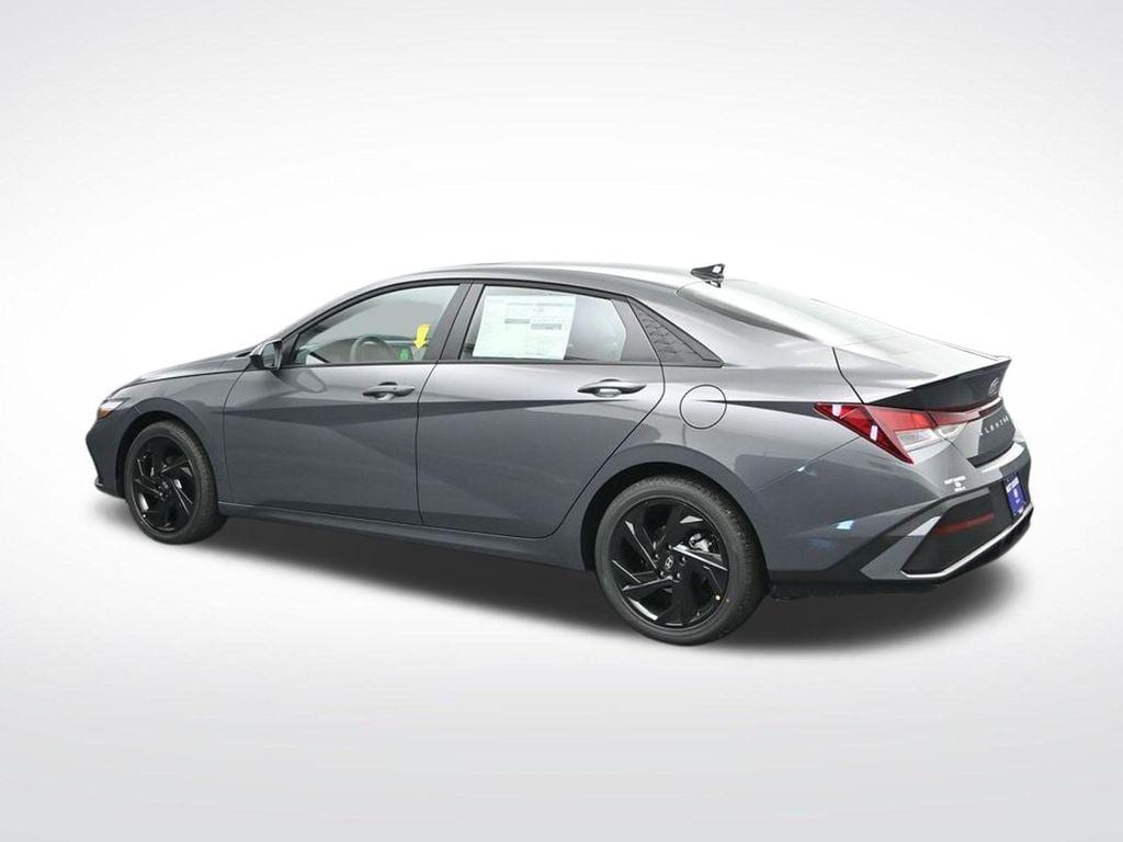 New 2026 Hyundai Elantra SEL Sport Sedan