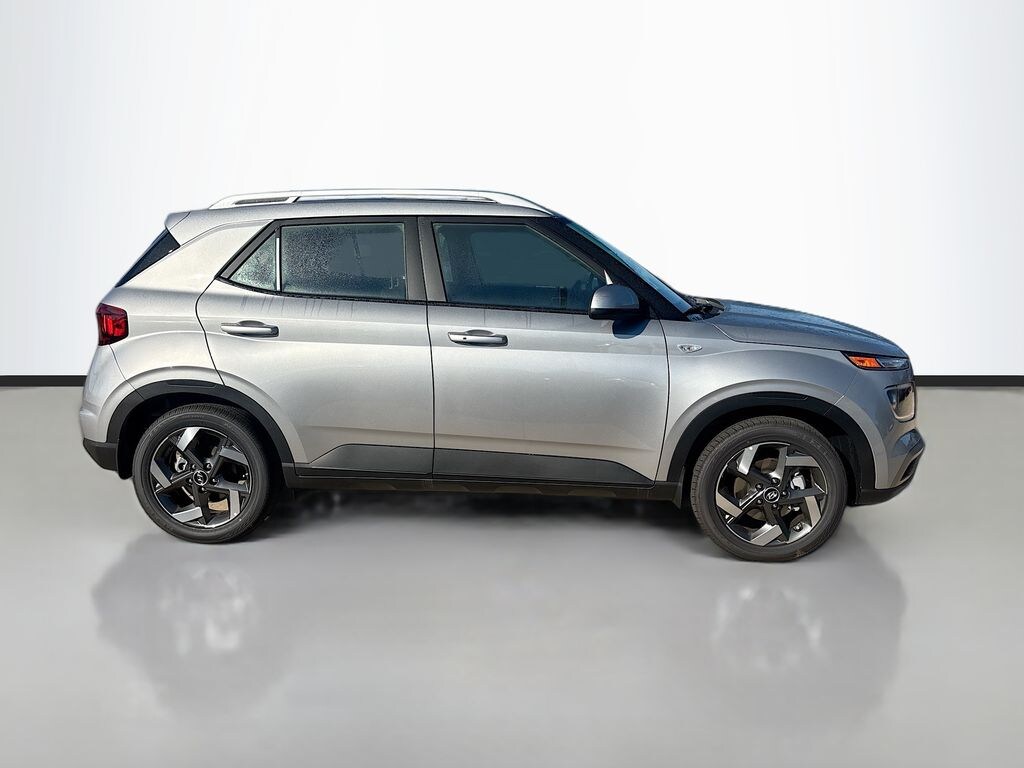 New 2025 Hyundai Venue SEL SUV