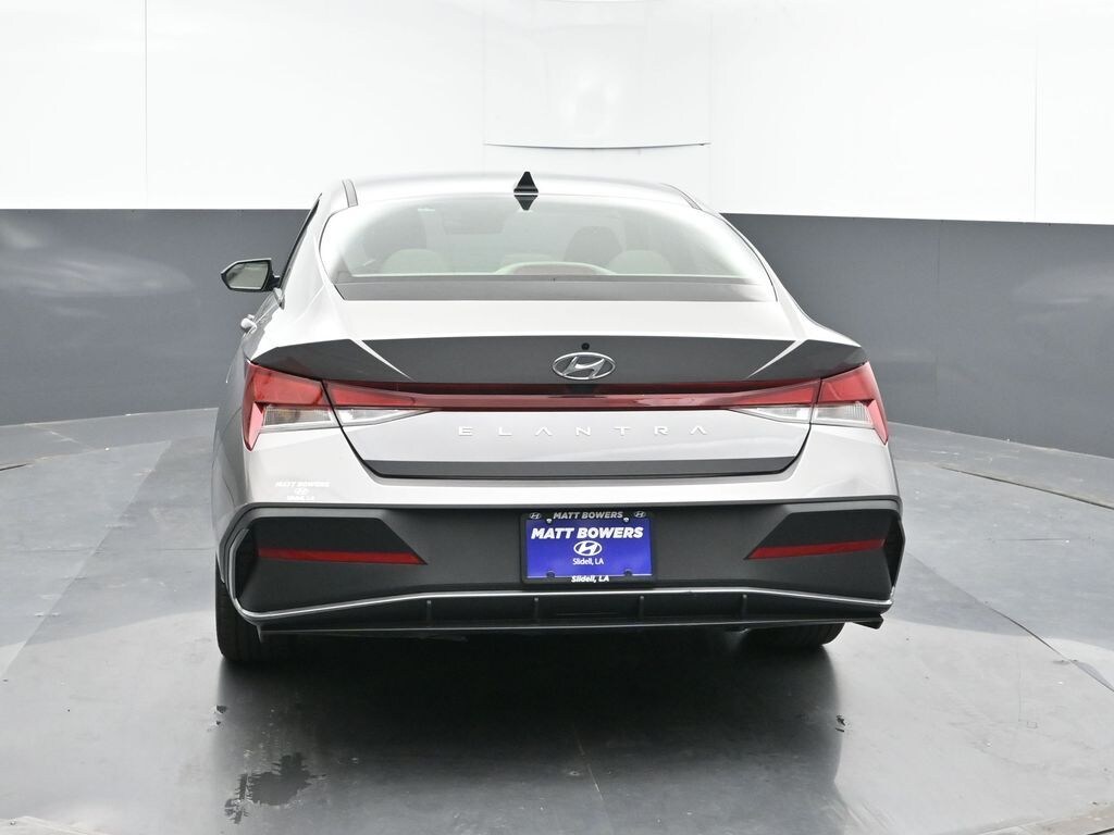 Used 2024 Hyundai Elantra Sedan