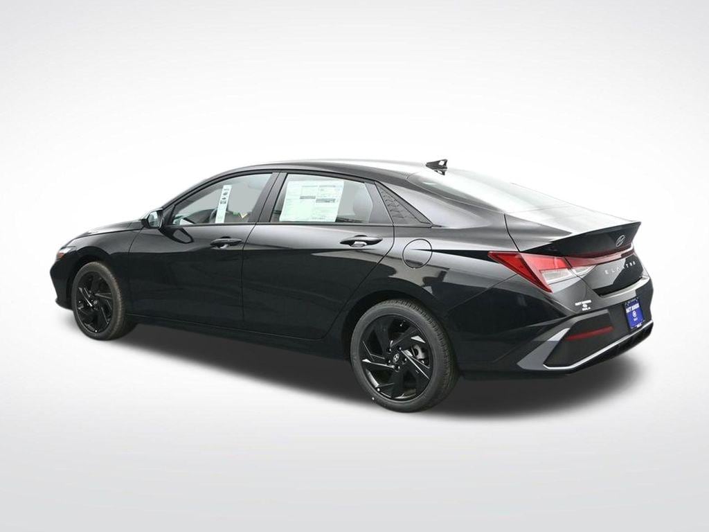 New 2026 Hyundai Elantra SEL Sport Sedan