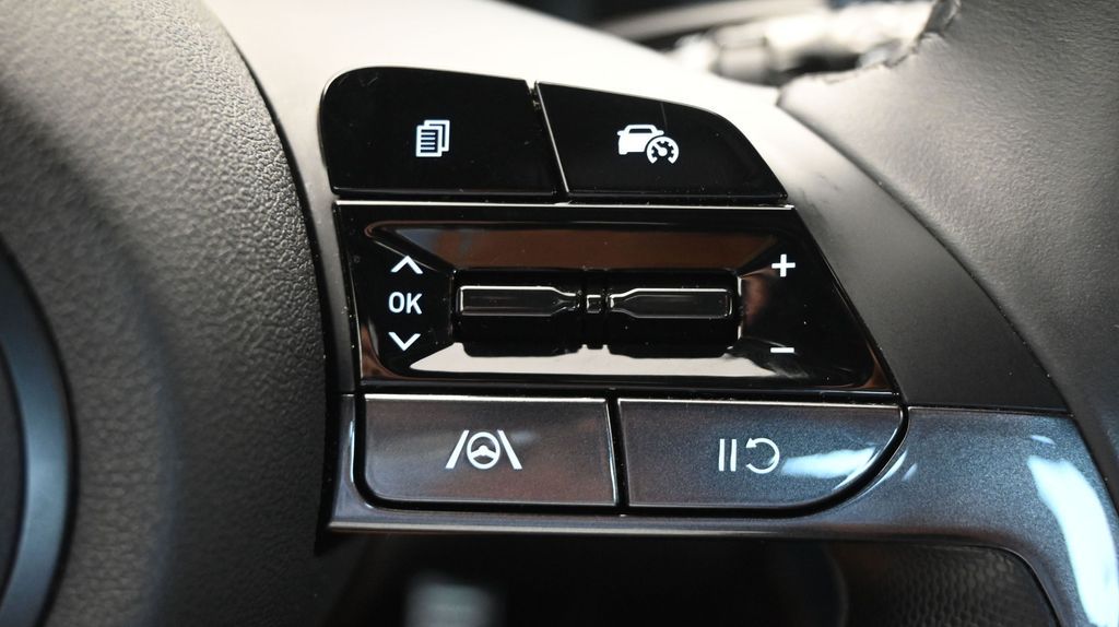 2025 Hyundai Elantra SEL - Photo 30
