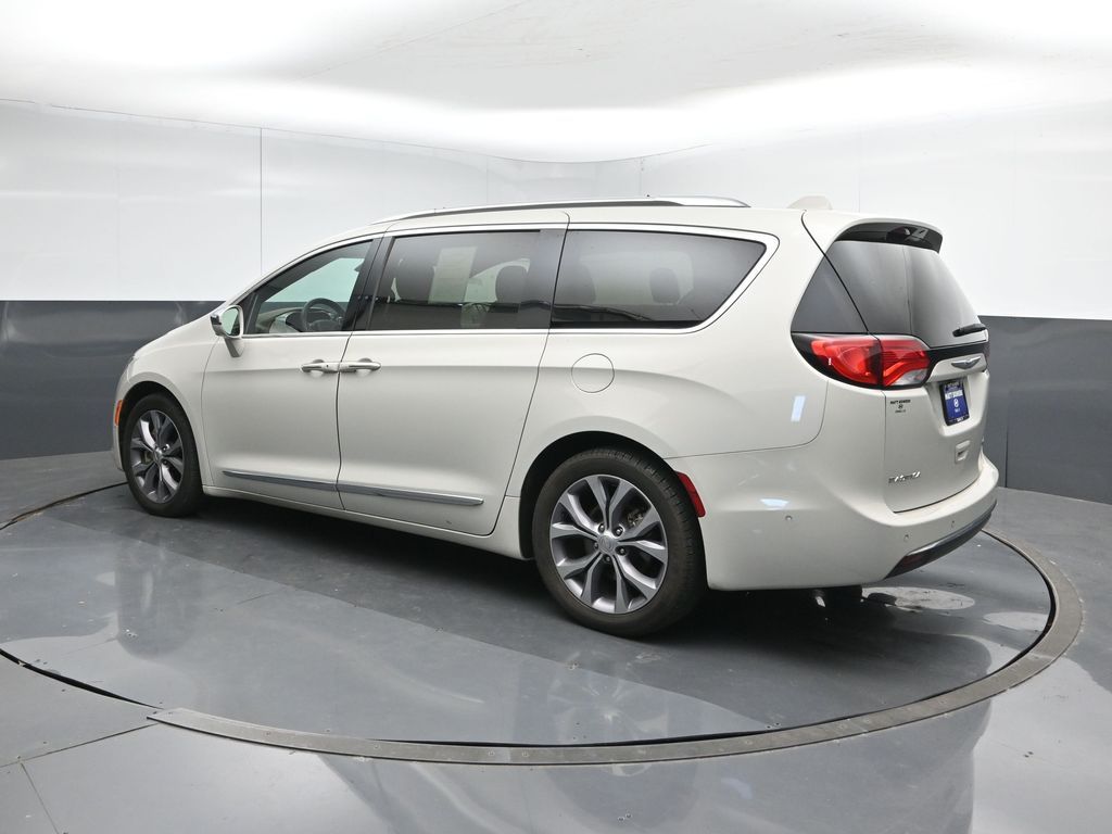 2020 Chrysler Pacifica Limited - Photo 7