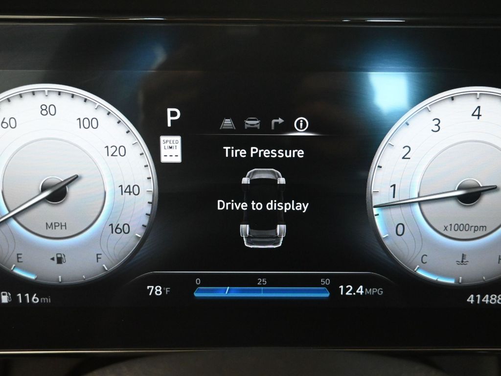 2024 Hyundai Elantra SEL - Photo 36